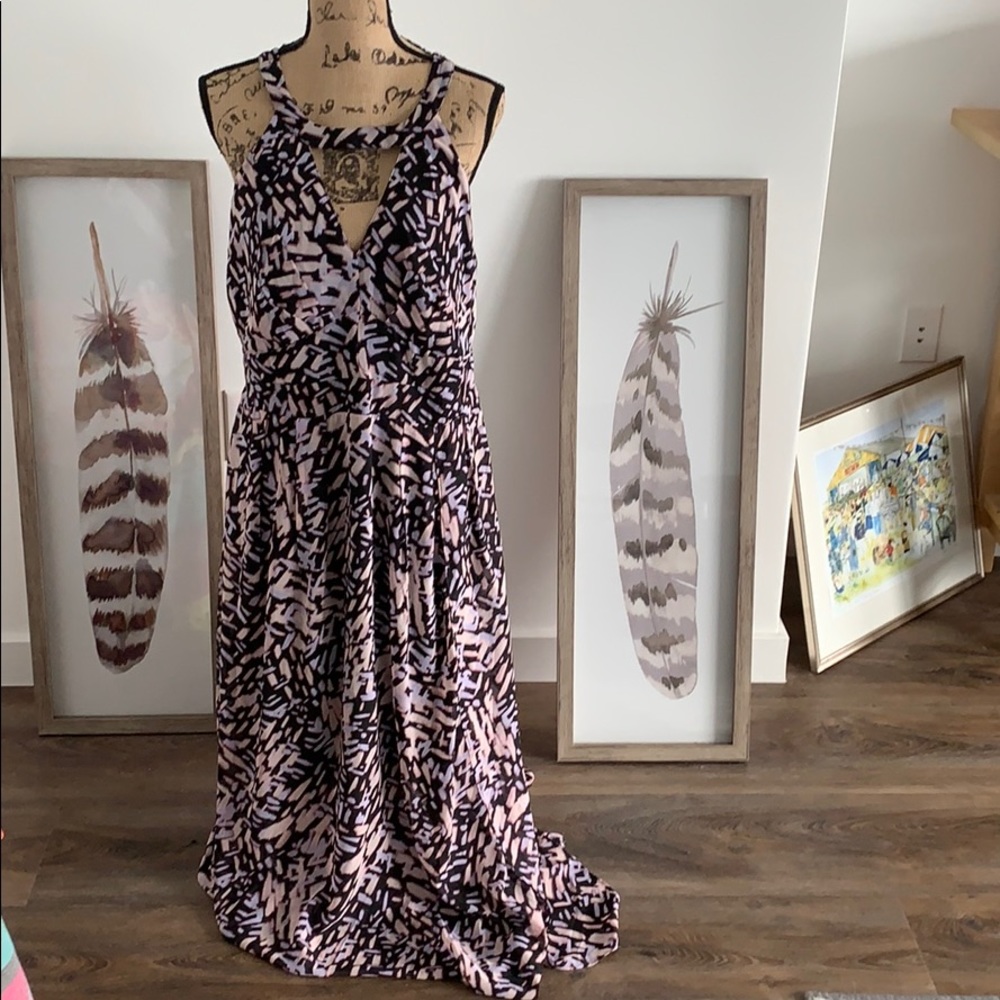 NWT City Chic maxi dress s/16
